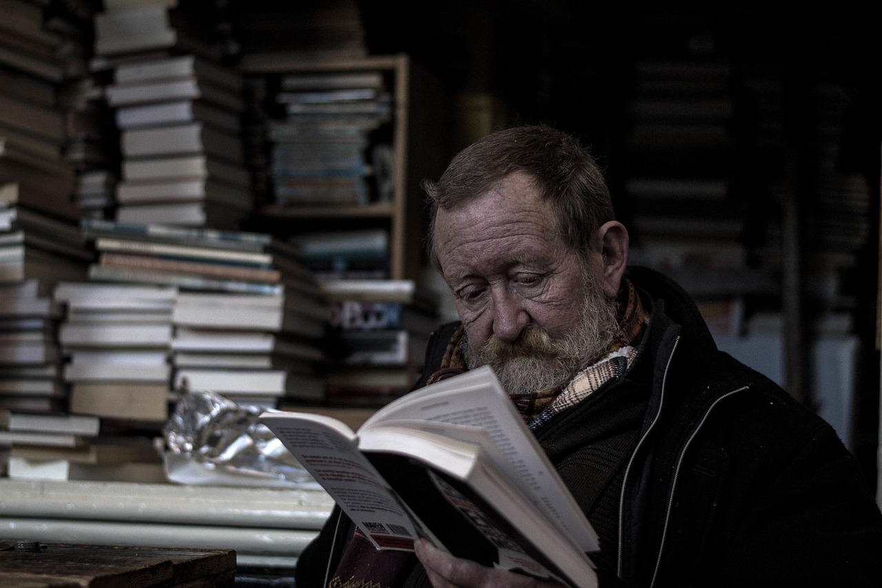 reading, bookworm, man-1246520.jpg